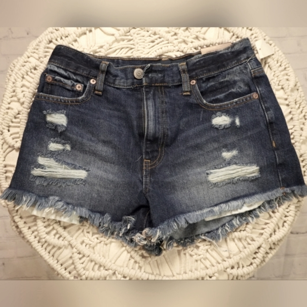 AERO CHEEKY SHORTS